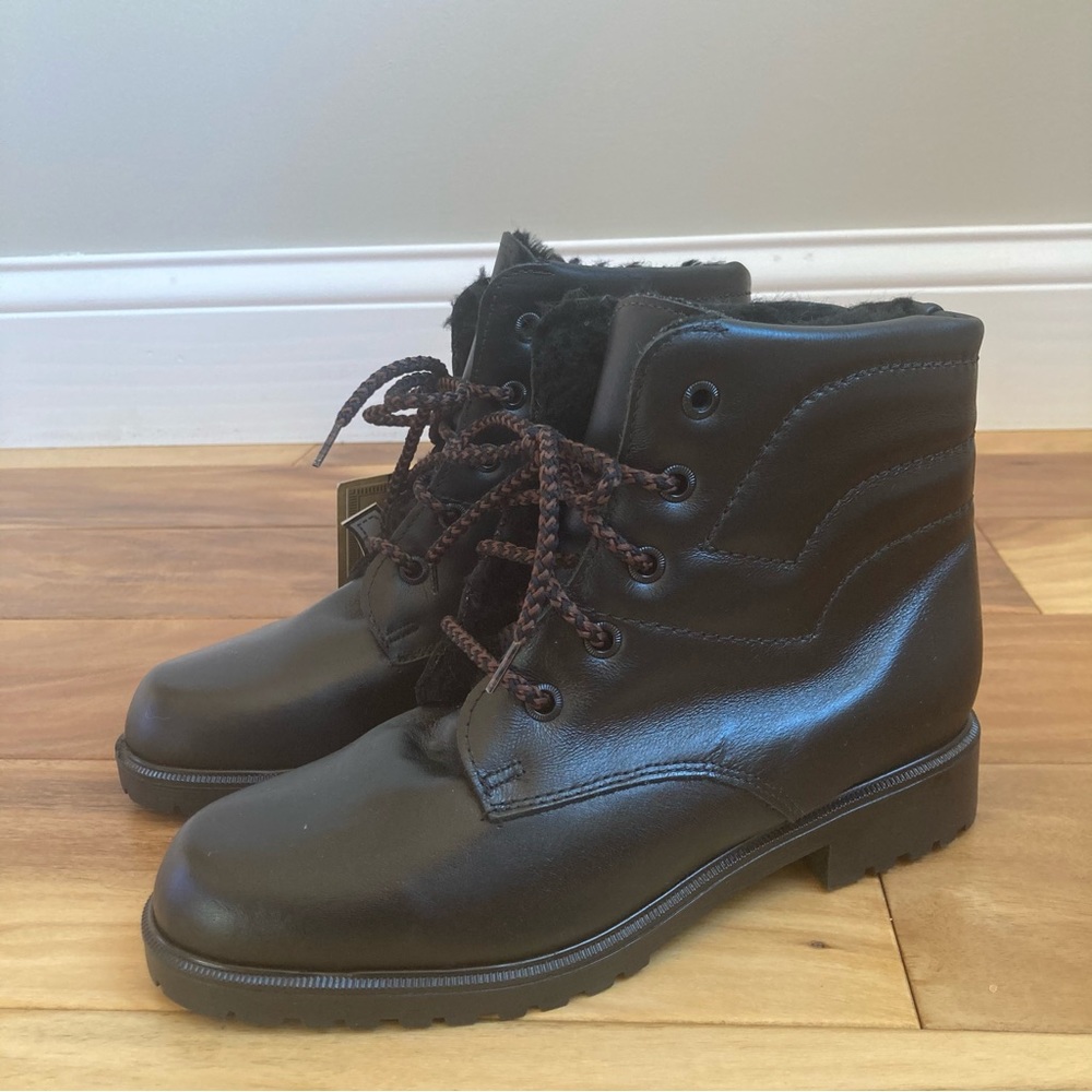 NWT Vintage Waterproof Black Leather Lined Insulated Winter Moto Boots 6.5
